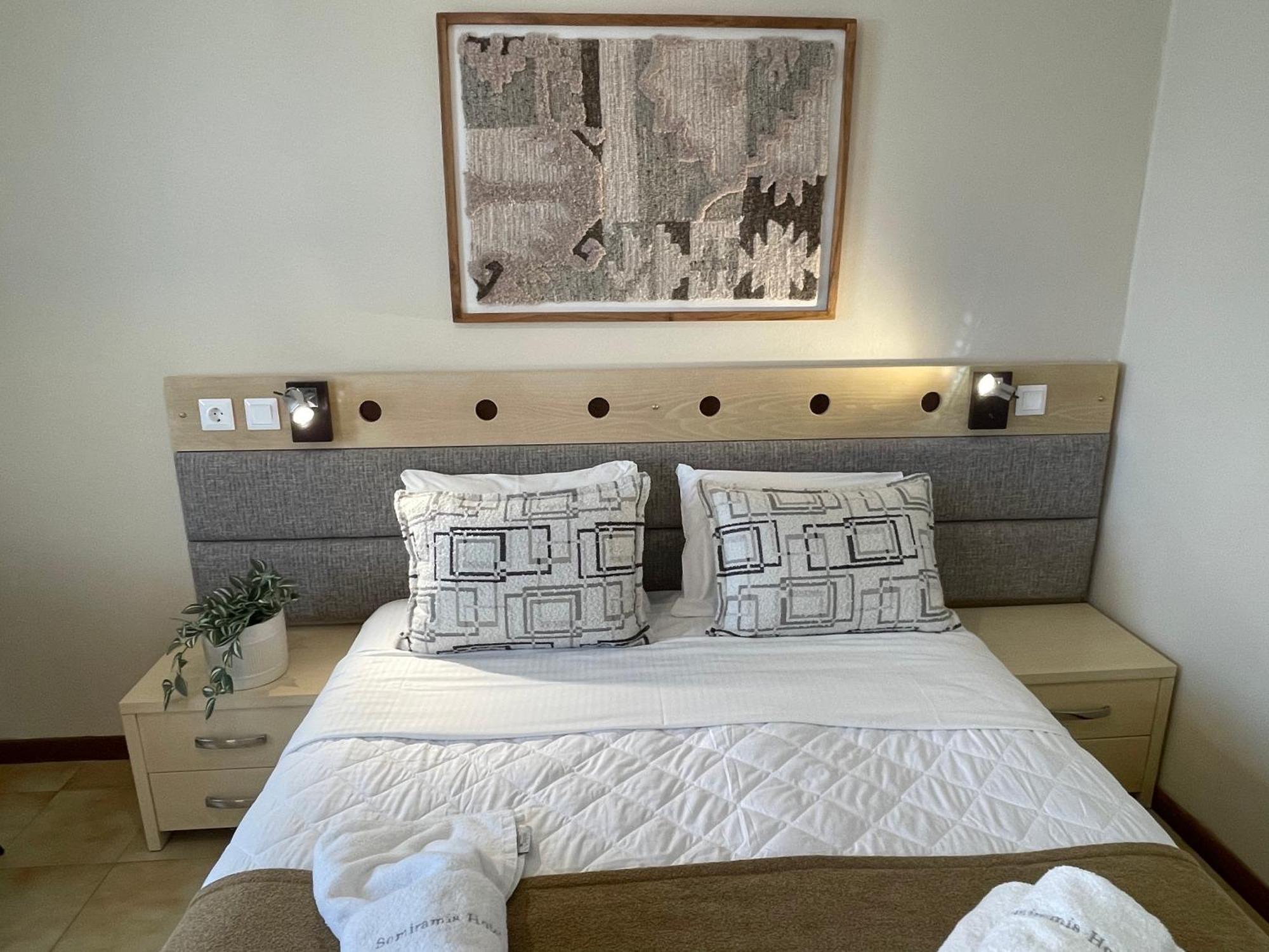 Semiramis Guesthouse Adamantas  ภายนอก รูปภาพ
