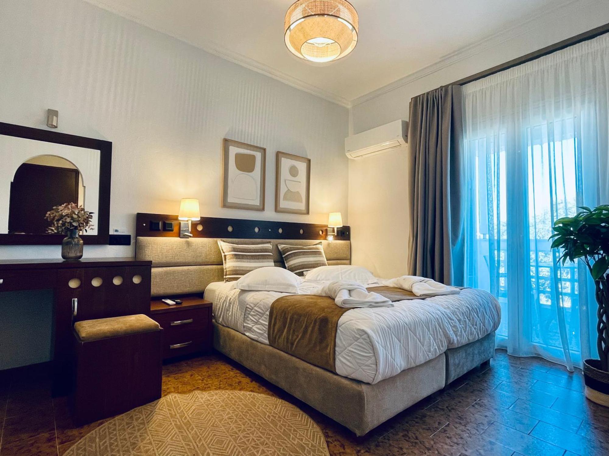 Semiramis Guesthouse Adamantas  ภายนอก รูปภาพ